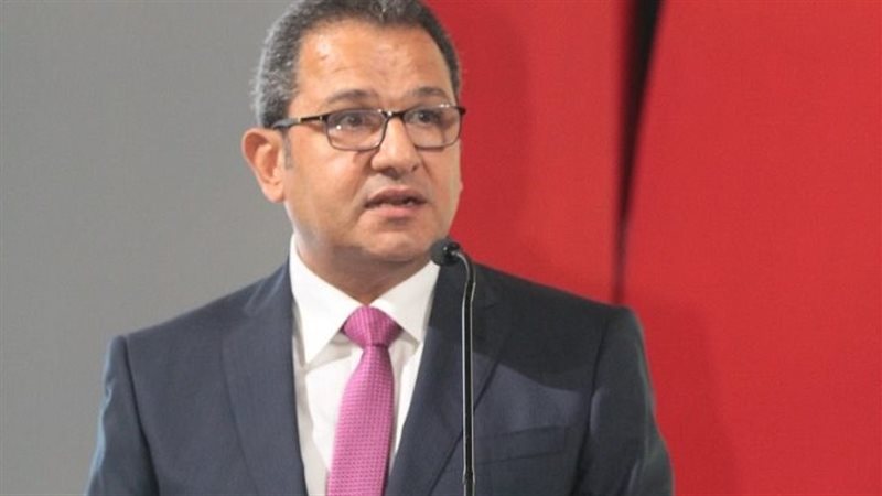 عادل عياد، فيتو