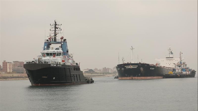 قاطرات الهيئة خلال