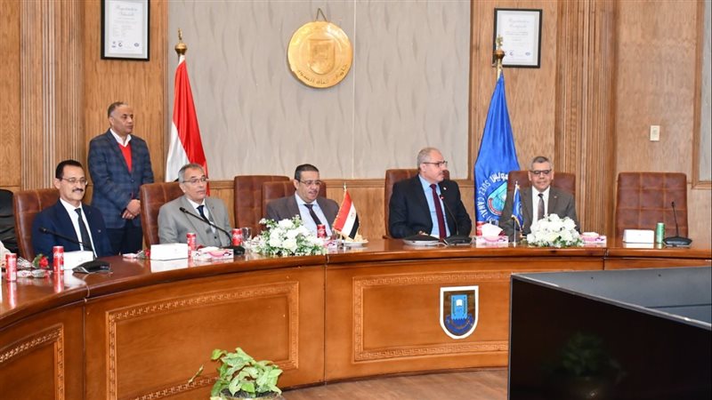 جامعة قناة السويس