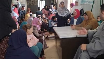 520 مستفيدا من قافلة سكانية شاملة بمدينة شبراخيت بالبحيرة (صور)
