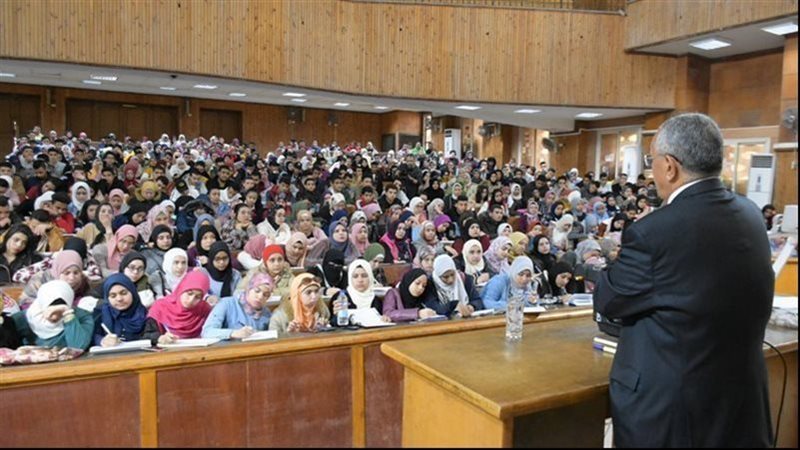 أساتذة الجامعات