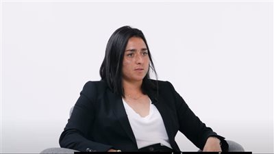 أنس جابر: ارتكبت أخطاء كثيرة فى حياتي وهذا سبب وقوفى أمام المرآة (فيديو)