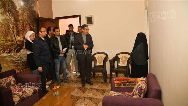 ضمن حياة كريمة..محافظ