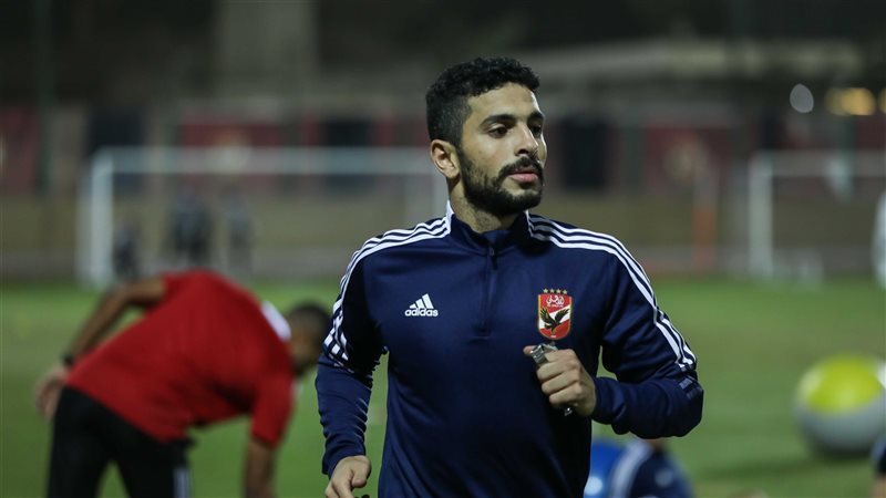 أيمن أشرف لاعب الأهلي،فيتو