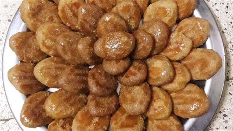 رموش الست، فيتو 