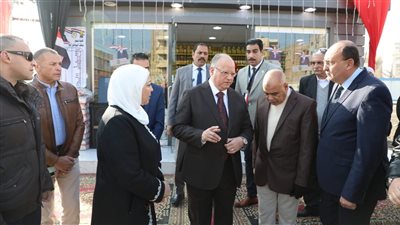 محافظ القاهرة يفتتح منفذ أهلا رمضان بشارع 9 بالمقطم (صور)