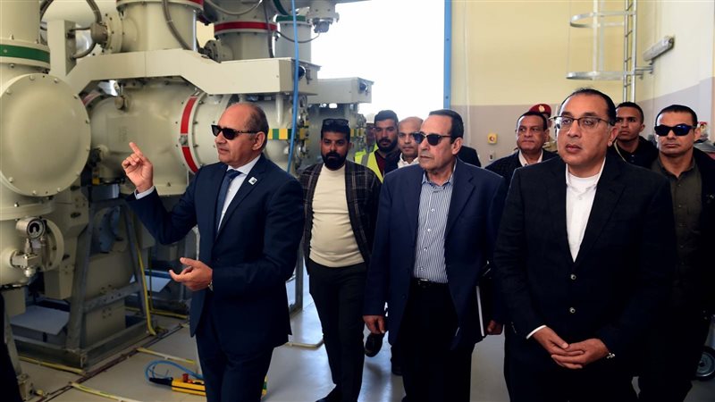 رئيس الوزراء يتفقد