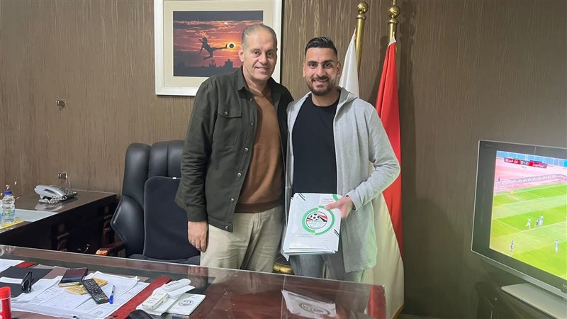 محمود وادي، فيتو
