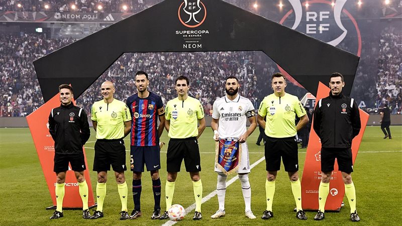 ريال مدريد وبرشلونة،