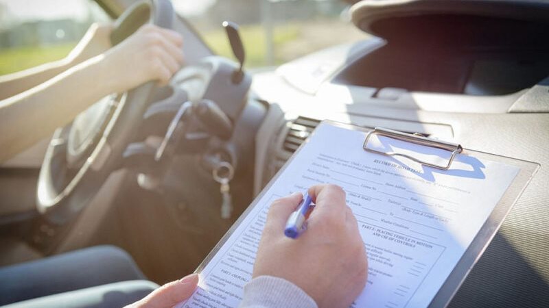 رخصة القيادة الإماراتية،