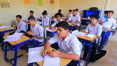 مدير تعليم القاهرة يوصي طلاب الصف الثاني الثانوي بعدم التسرع في الإجابات