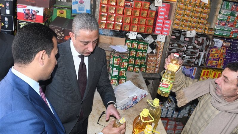 محافظ يتفقد اسواق