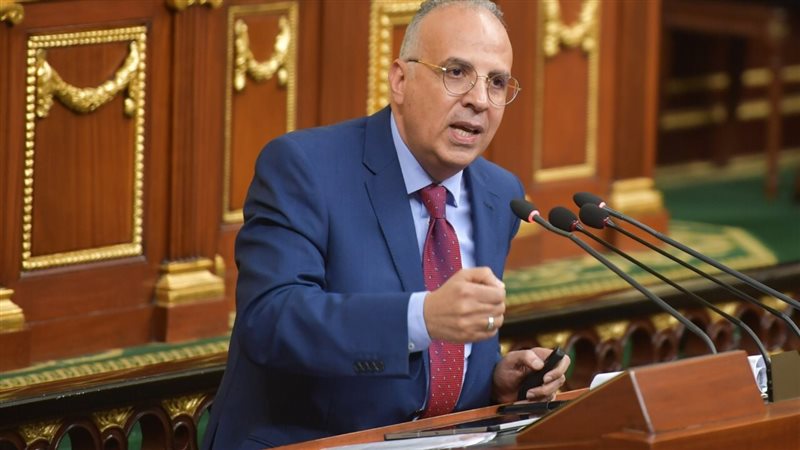 وزير الري الدكتور