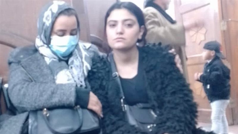 أسرة الشاعر الراحل