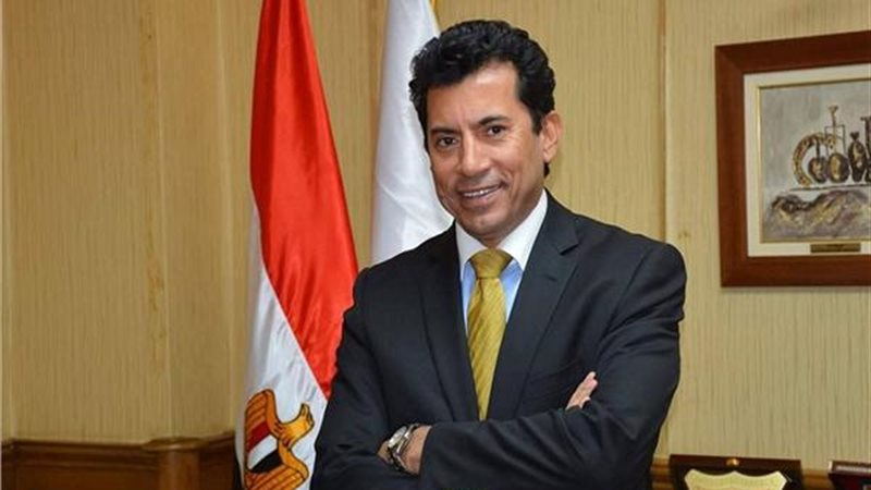 الدكتور أشرف صبحى،
