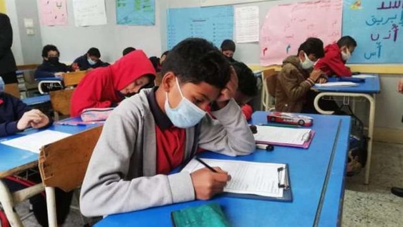 طلاب الصف السادس