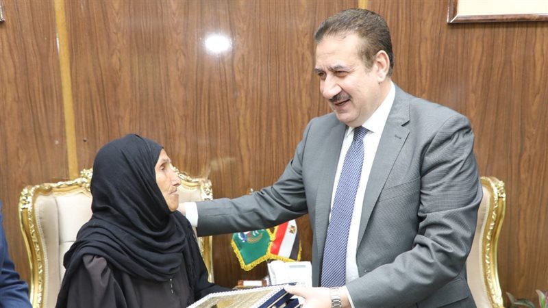 محافظ المنوفية والحاجة