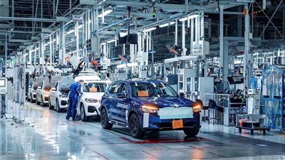 BMW، فيتو داخل مصنع سيارة الملوك في مصر (فيديو)