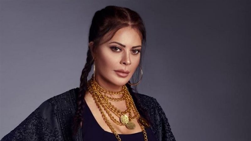 كارمن لبس، فيتو