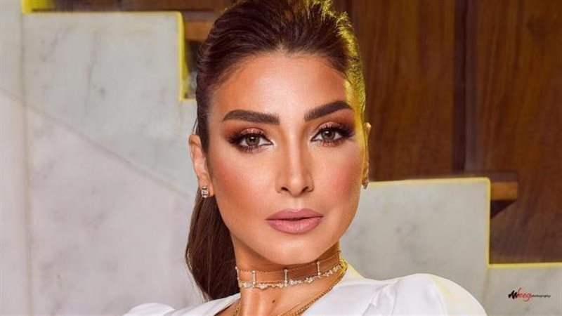 روجينا، فيتو 