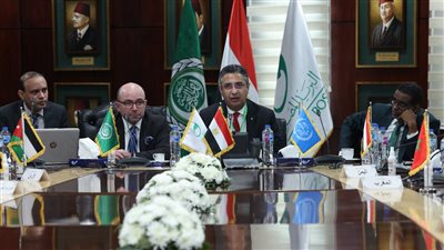 رئيس البريد المصري يترأس الاجتماع الـ42 للجنة العربية الدائمة