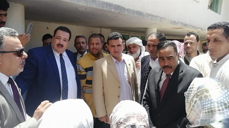 الدكتور على حزين