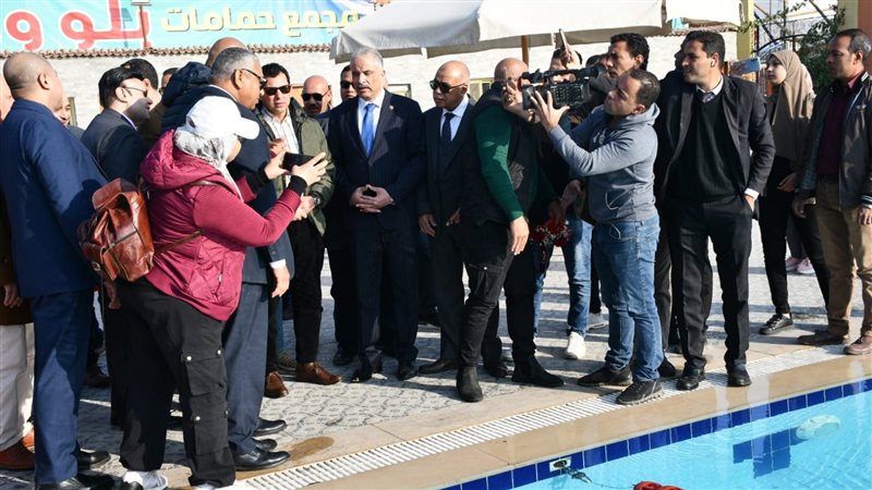 وزيرالرياضة يفتتح
