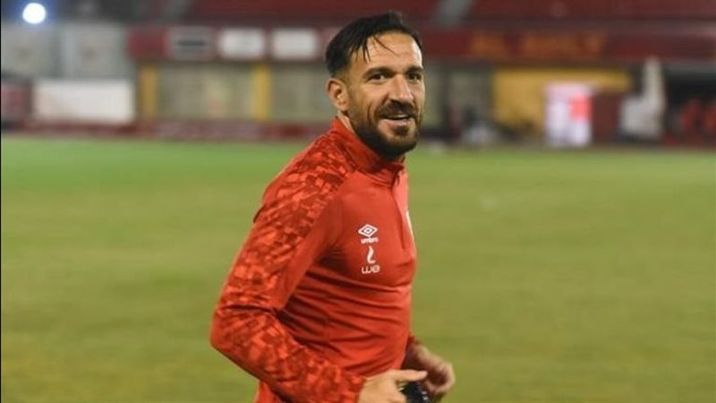 علي معلول لاعب الأهلي،فيتو
