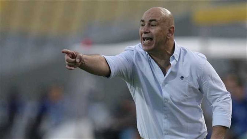 حسام حسن، فيتو