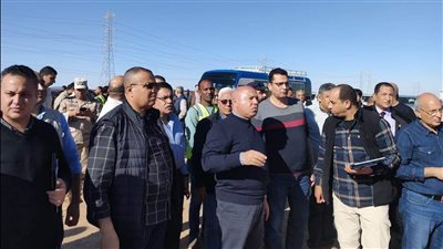 وزير النقل يتفقد مواقع العمل بالخط الثاني في القطار الكهربائي السريع