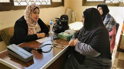 استمرار القوافل الطبية بمراكز شباب البحيرة (صور)