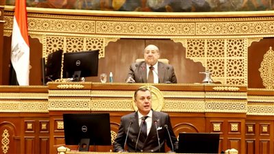 تفاصيل خطة وزارة الآثار لجذب 30 مليون سائح.. زيادة الطاقة الاستيعابية للطائرات وتسهيلات لدخول السائحين
