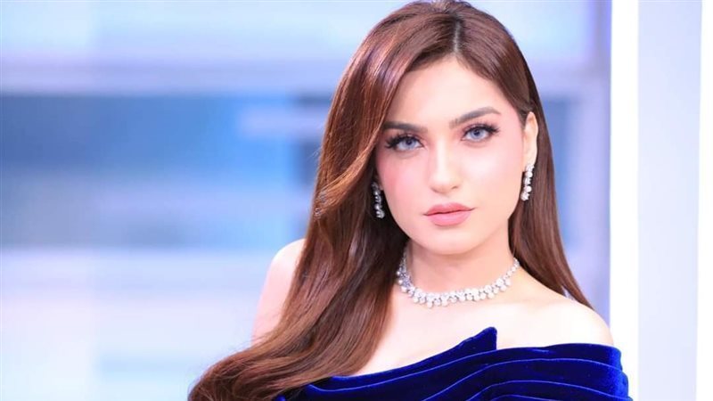 ياسمين عز، فيتو 