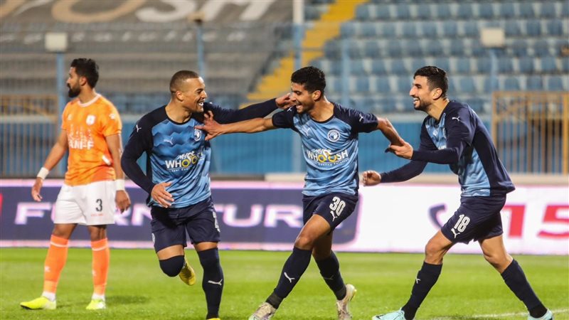 بيراميدز، فيتو