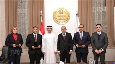 وزير التعليم يكرم المعلمين الفائزين في مسابقة جائزة محمد بن زايد لأفضل معلم