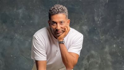عمرو سعد يعقد جلسات عمل مكثفة من أجل فيلم الغربان 