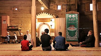 روحانيات‭ ‬رمضان‭ ‬القادم‭ ‬تتحدى‭ ‬لعنة‭ ‬كورونا.. ونكشف سر ‬تراجع‭ ‬الأوقاف‭ ‬عن‭ ‬قرارات‭ ‬حظر‭ ‬ممارسة‭ ‬الشعائر‭