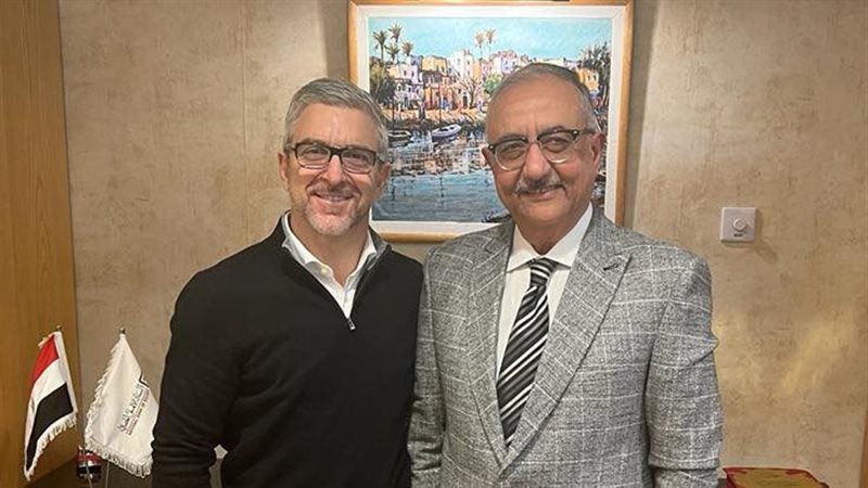 بابا فاسيلو، فيتو