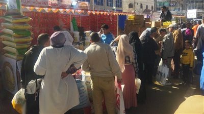 تعرف على الأسعار داخل معرض أهلا رمضان في بورسعيد (صور) 