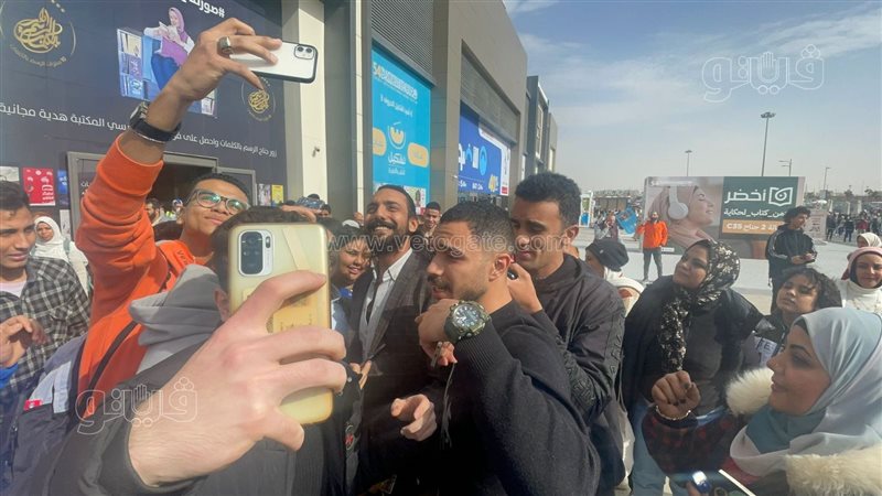 جو موسى رفقة جمهور