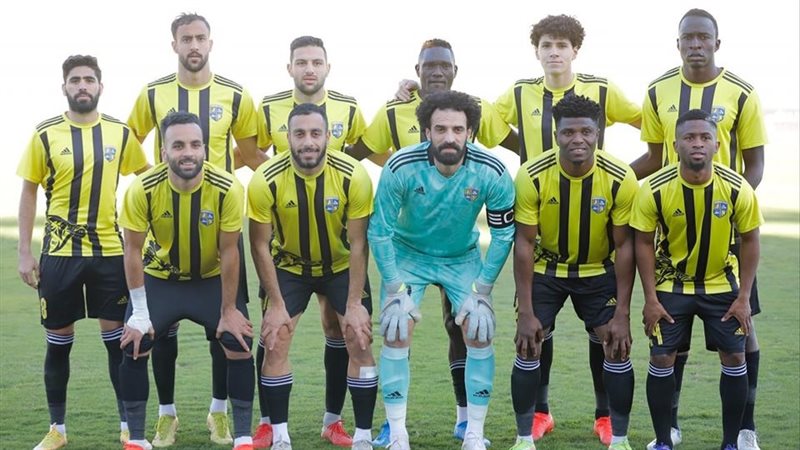 المقاولون، فيتو