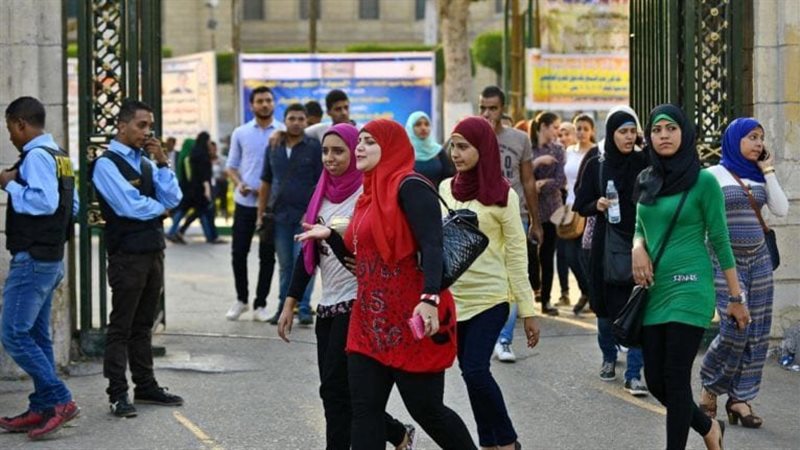 طلاب الجامعات،فيتو
