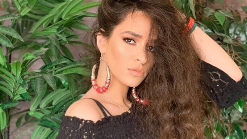 هناء يسري، فيتو