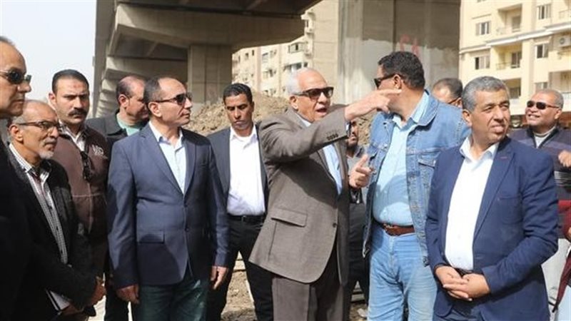 محافظ الجيزة يعاين