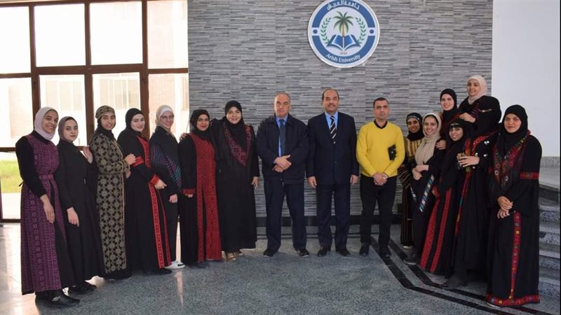 رئيس جامعة العريش،