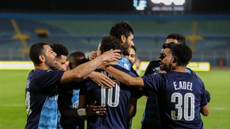 بيراميدز، فيتو