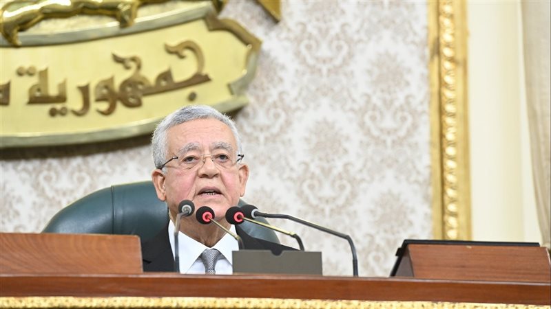 رئيس البرلمان خلال