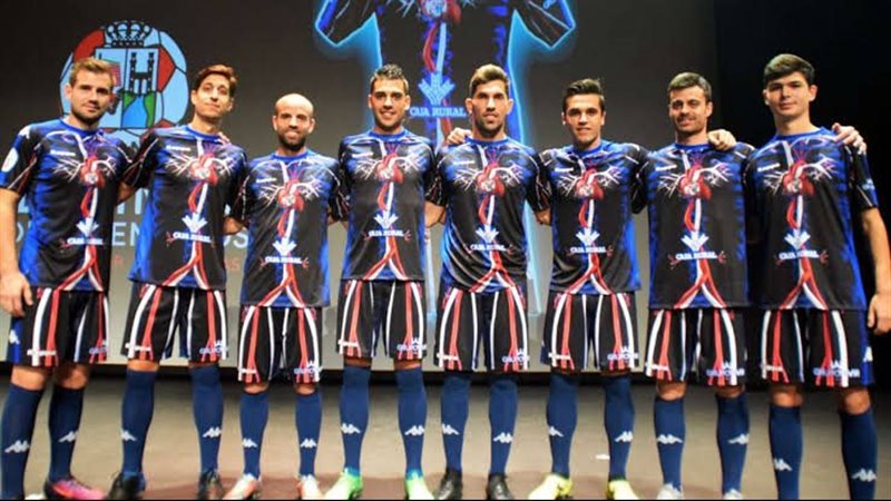 أغرب التيشيرتات في