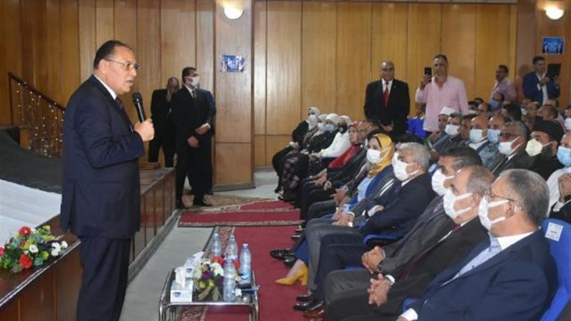 المحافظ يرحب بالضيوف