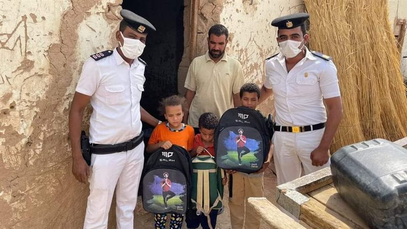 توزيع شنط مدرسية